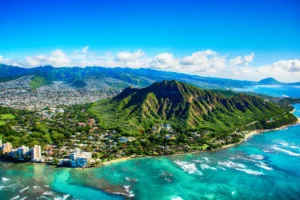 how much of hawaii's economy is tourism